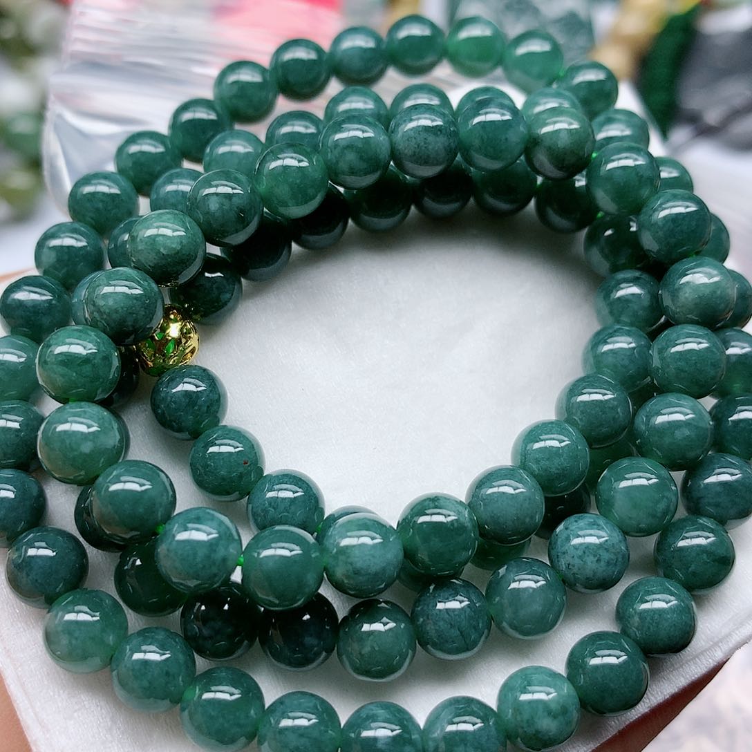 翡翠颈饰未镶嵌手串