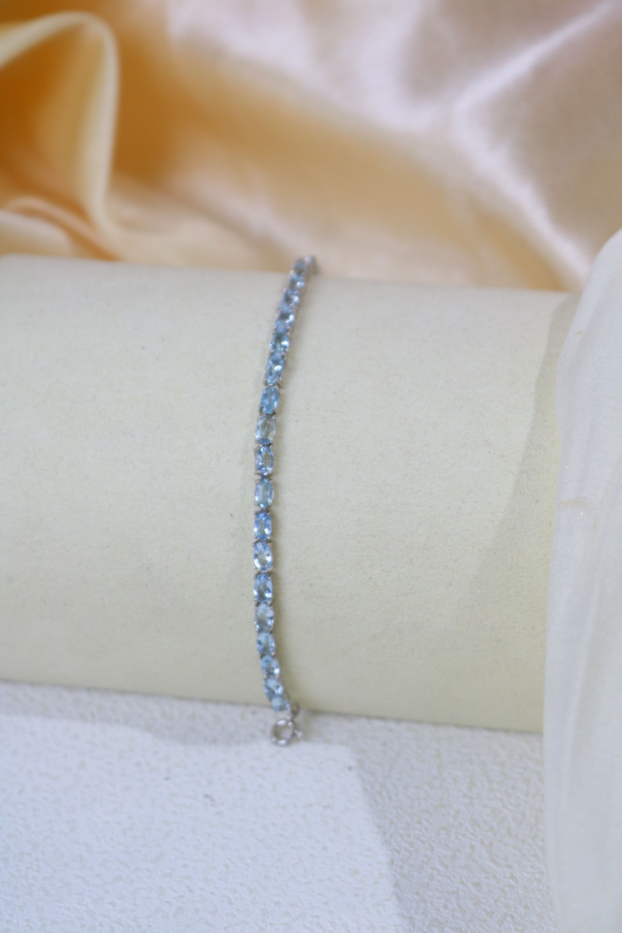 ［如一珠宝］新款闪闪亮满圈高级清新海蓝宝手链