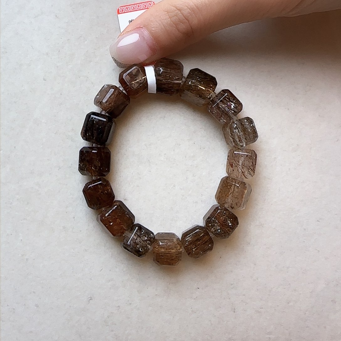 水晶手链未镶嵌坏****。大气上档次