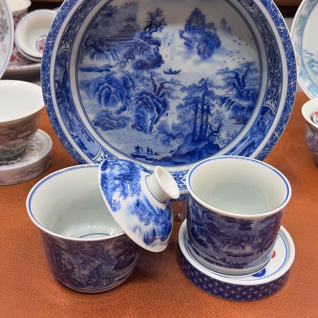 景德镇市和上海浦东新