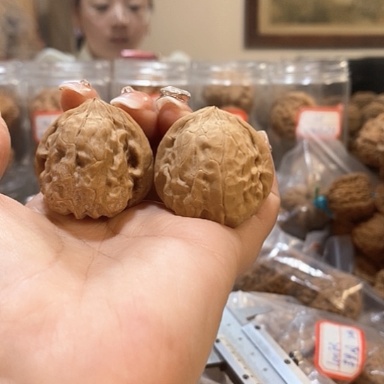 文玩核桃吊坠34吞金兽有白尖