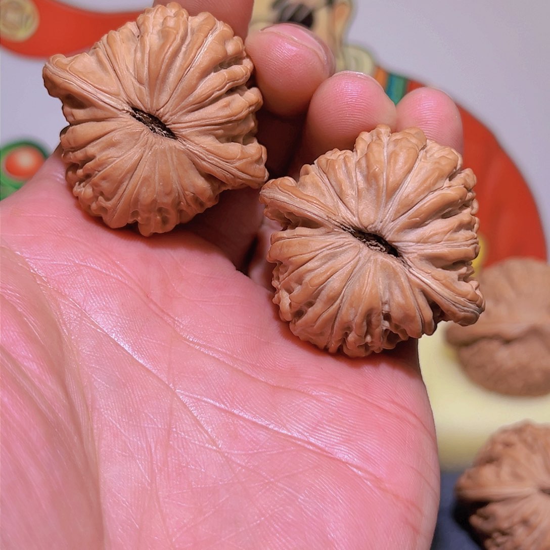 文玩核桃吊坠潇***在汉高楼41➕