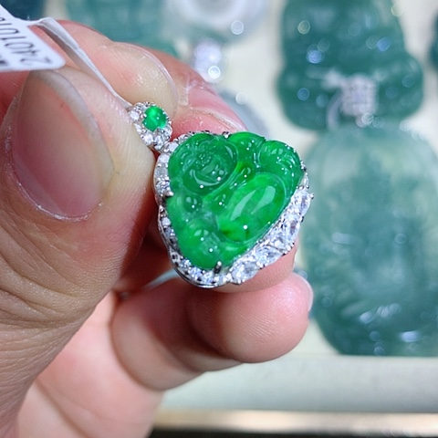 【闪购商品】翡翠颈饰银S925镶嵌天然翡翠