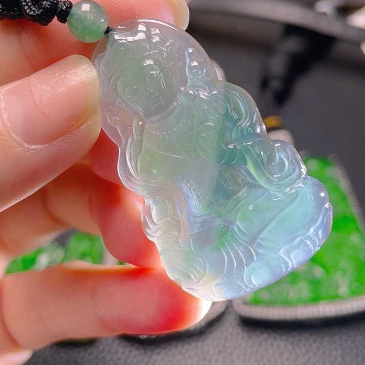 翡翠颈饰未镶嵌69，