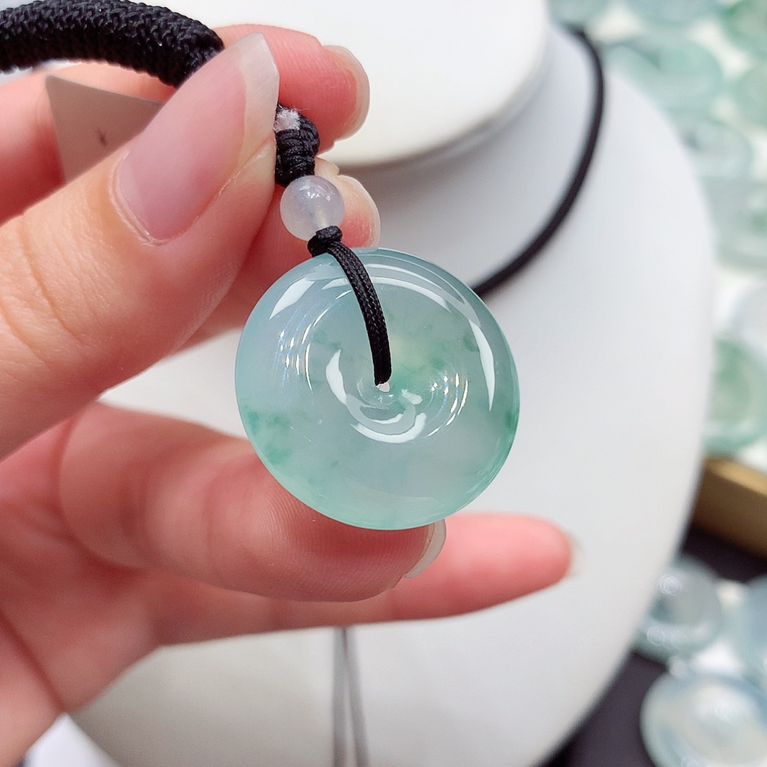 颈饰未镶嵌翡翠翡翠123，22.9/6.3