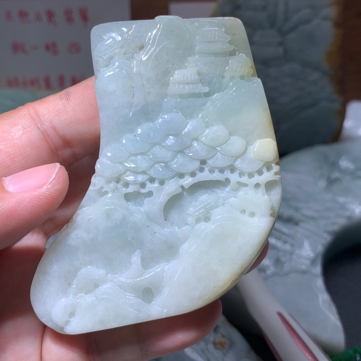 翡翠未镶嵌颈饰保真天然A货翡翠