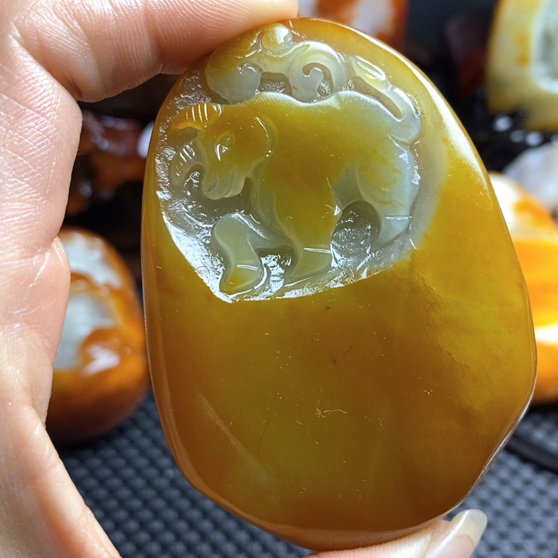 和田玉未镶嵌挂件