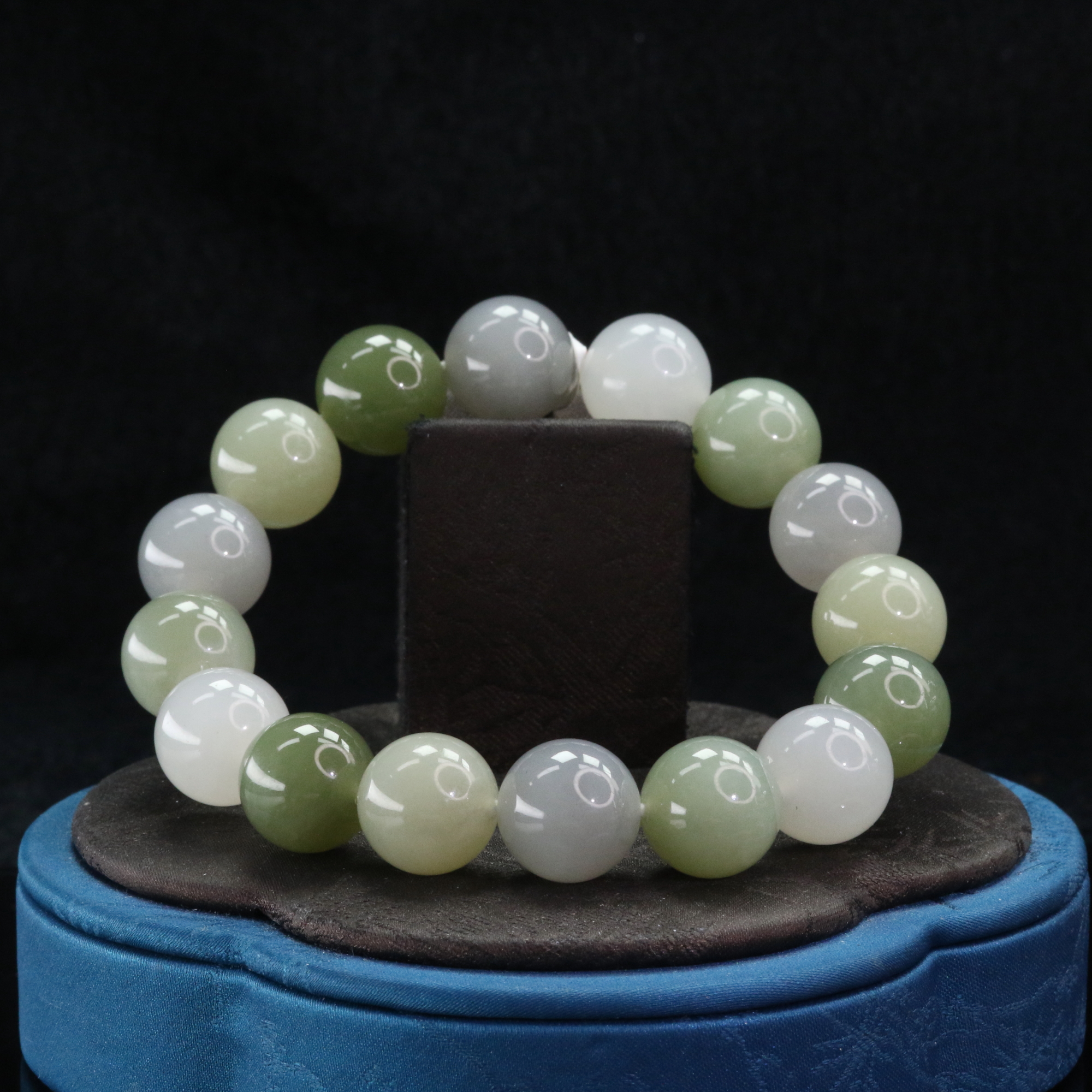 4和田玉多宝手串/200263北京中保拍卖