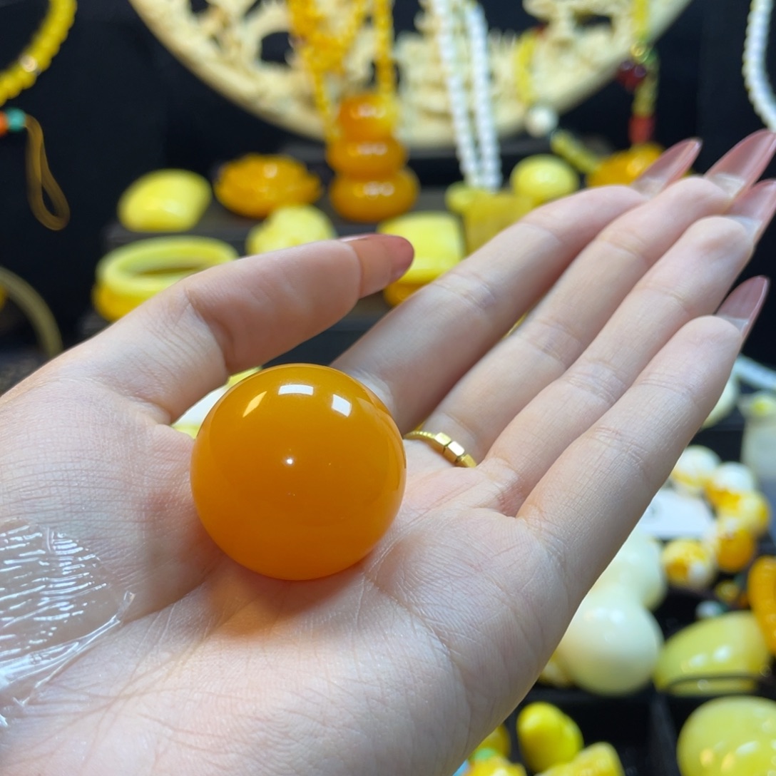 杨***儿鸡油黄浅飘花款卡30单株一颗