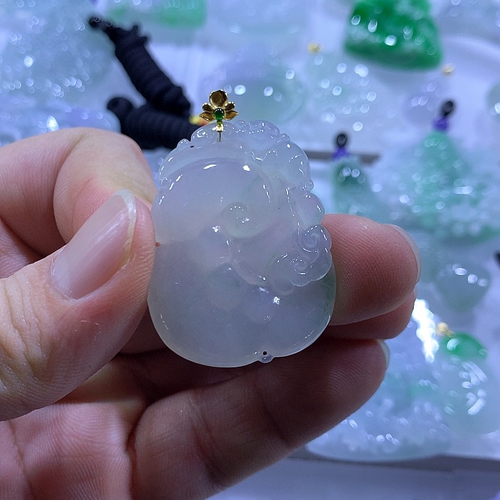 翡翠18K金镶嵌颈饰天然翡翠A货吊坠