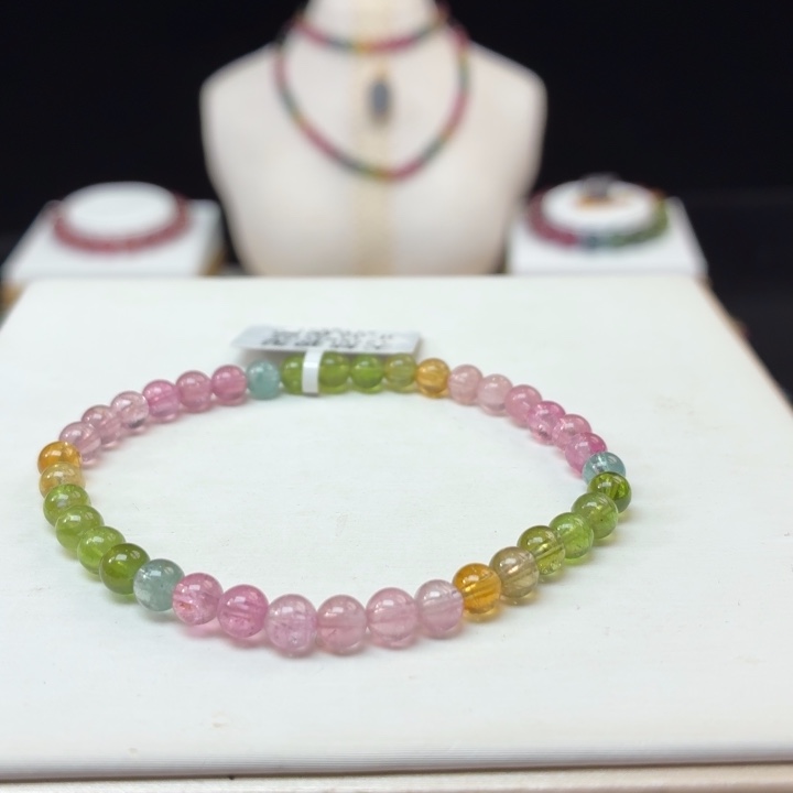 未镶嵌碧玺手链4.8mm±