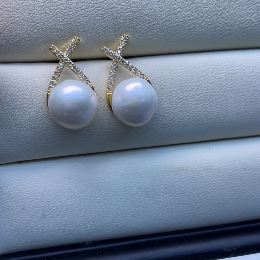 耳饰未镶嵌淡水珍珠