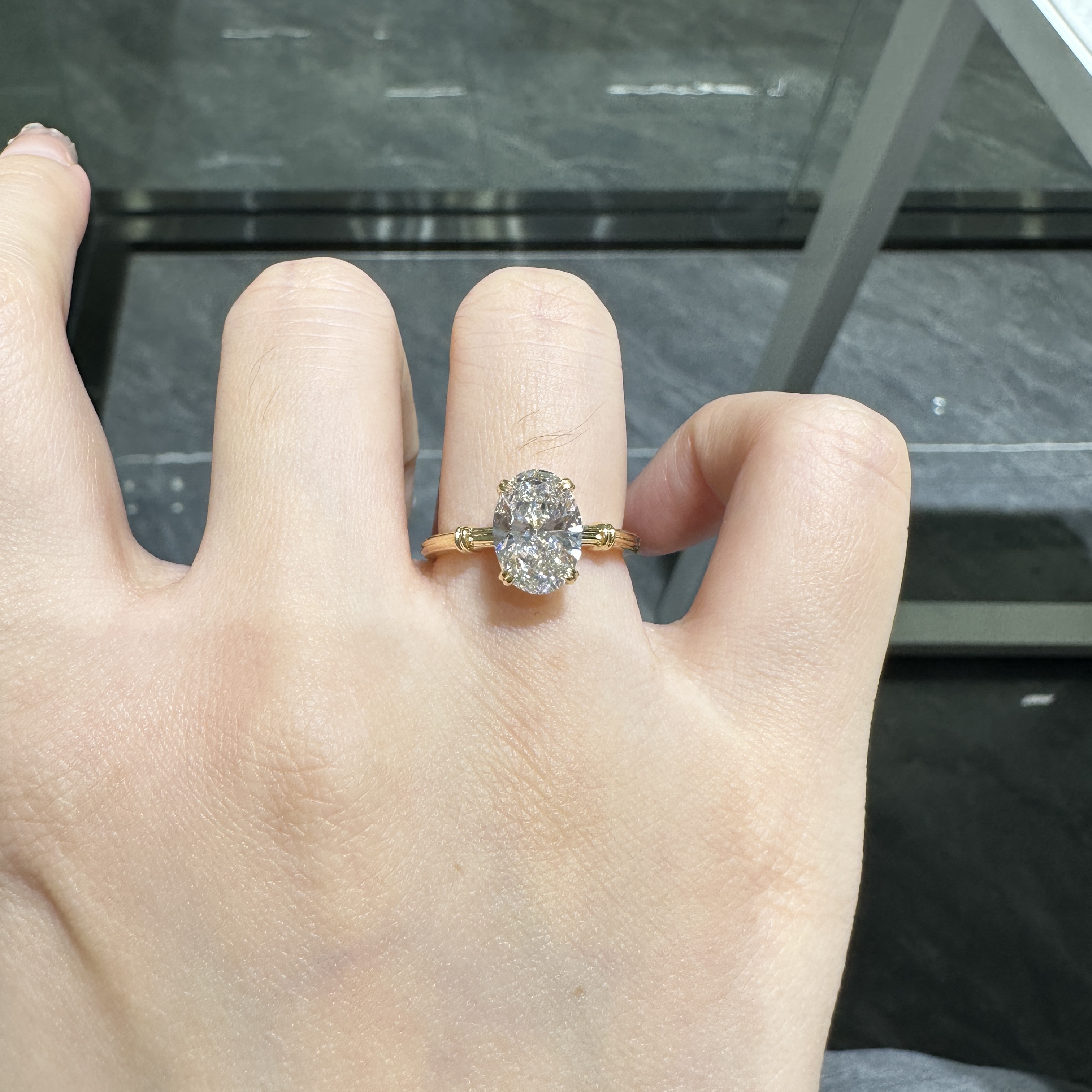 实验室培育钻石k黄罗马柱椭圆戒指精致小众送老婆送女友