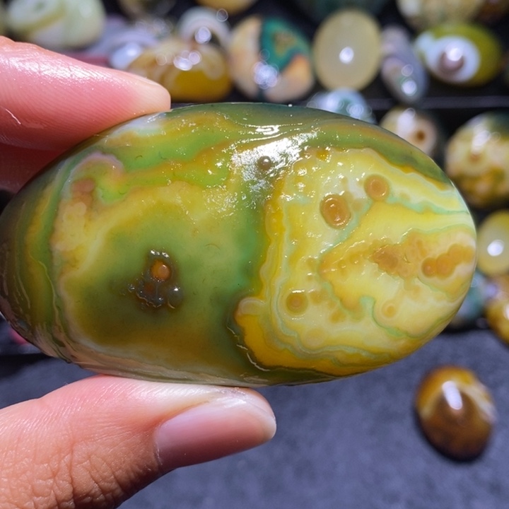 未镶嵌玛瑙/玉髓珠宝奇石