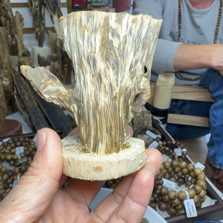 A***爪沉香沉香碎屑大块料