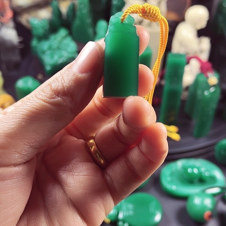 四川石雅安石名贵石材