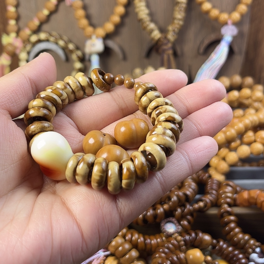 s***i紫金鼠吊坠紫金鼠手串手持碗肠标题