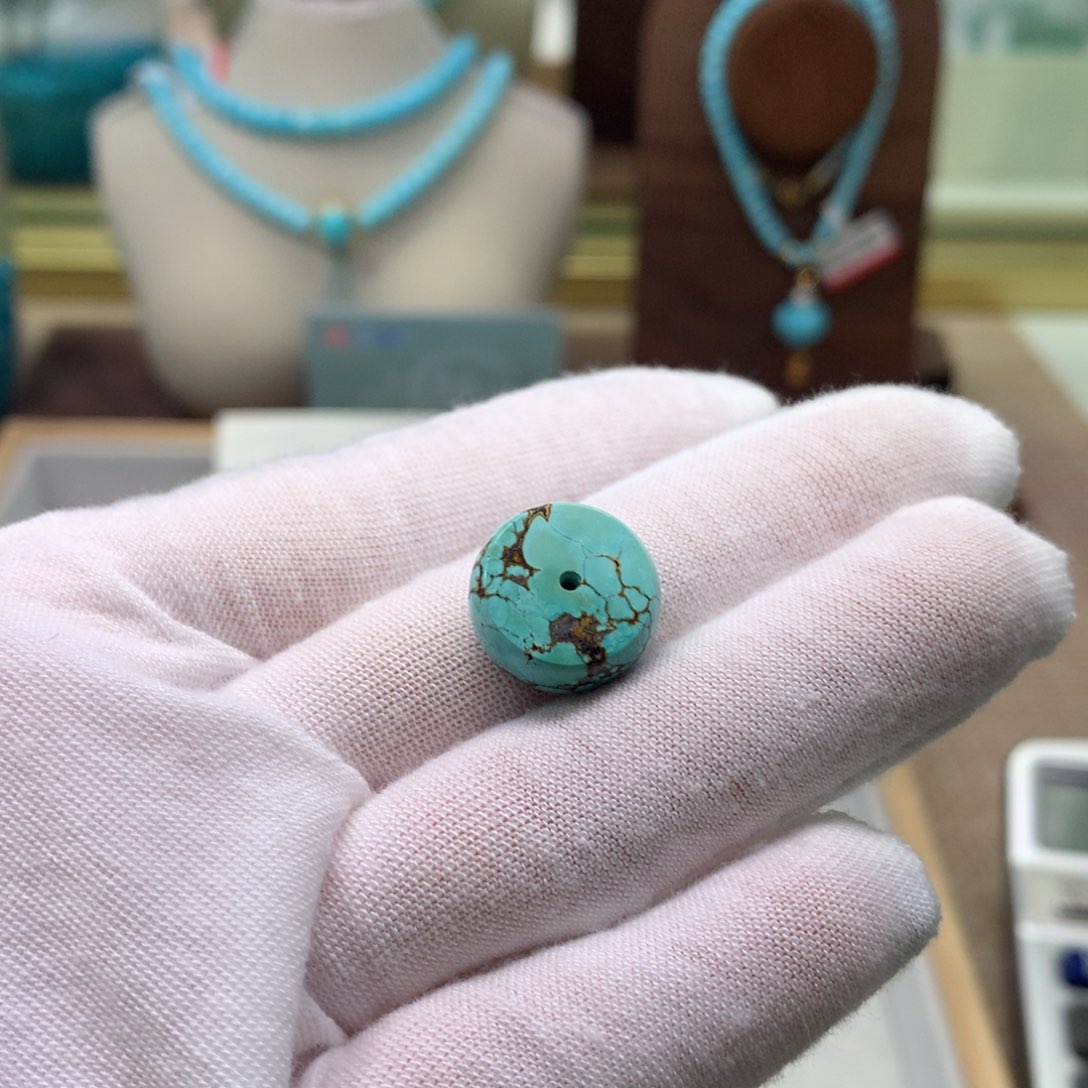 绿松石配饰未镶嵌