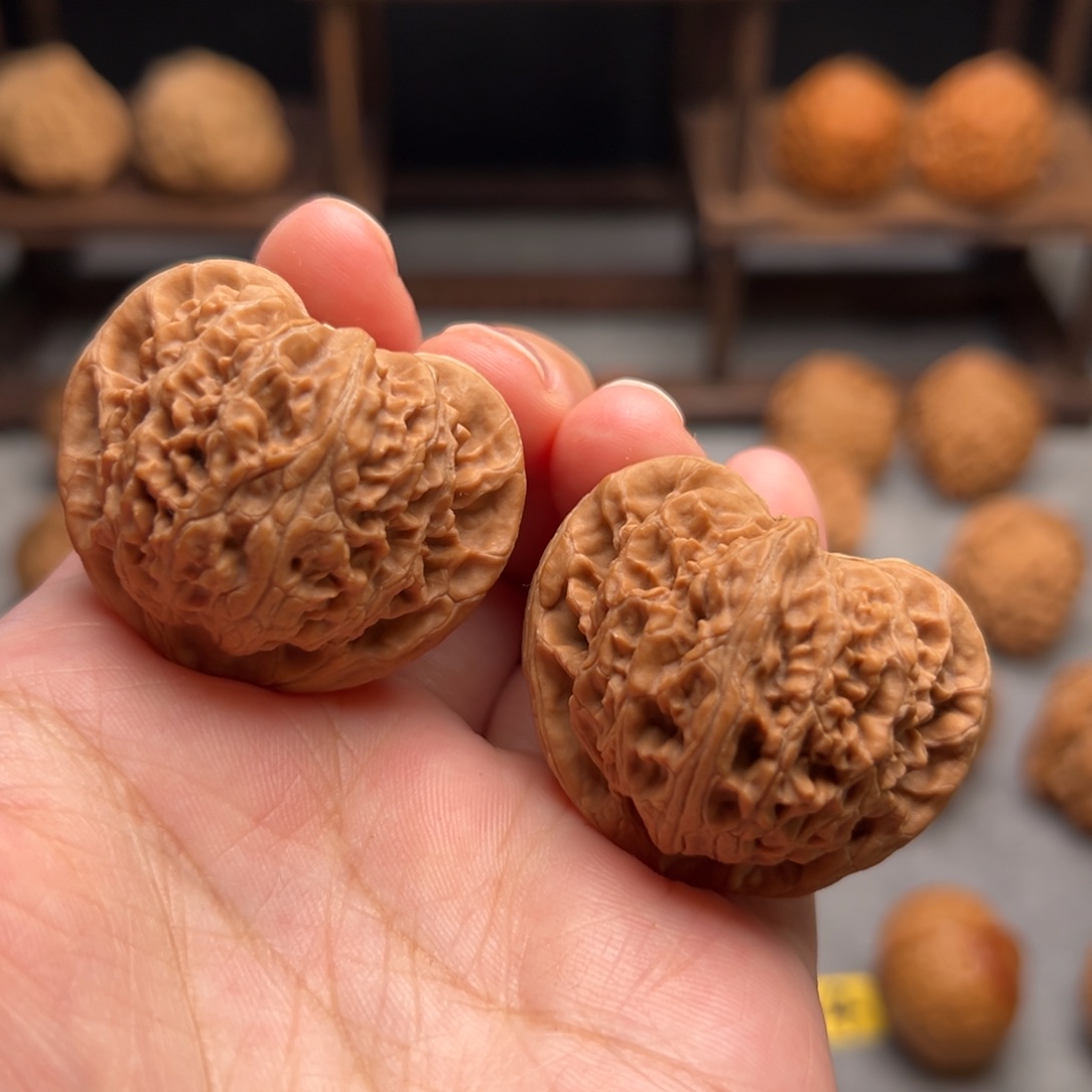 桃核吊坠山地宫灯40.35.34