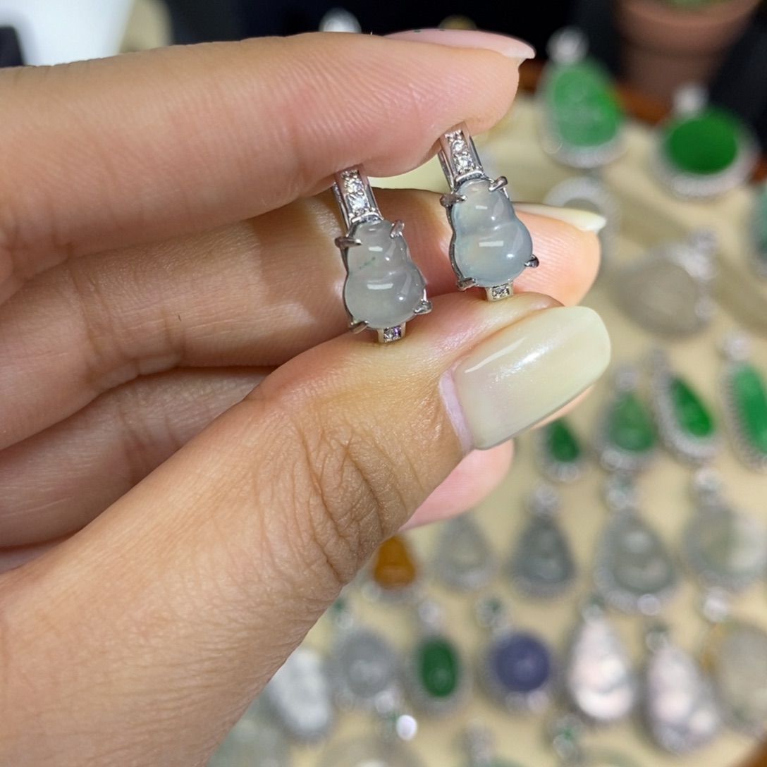 翡翠颈饰银S925镶嵌A货翡翠