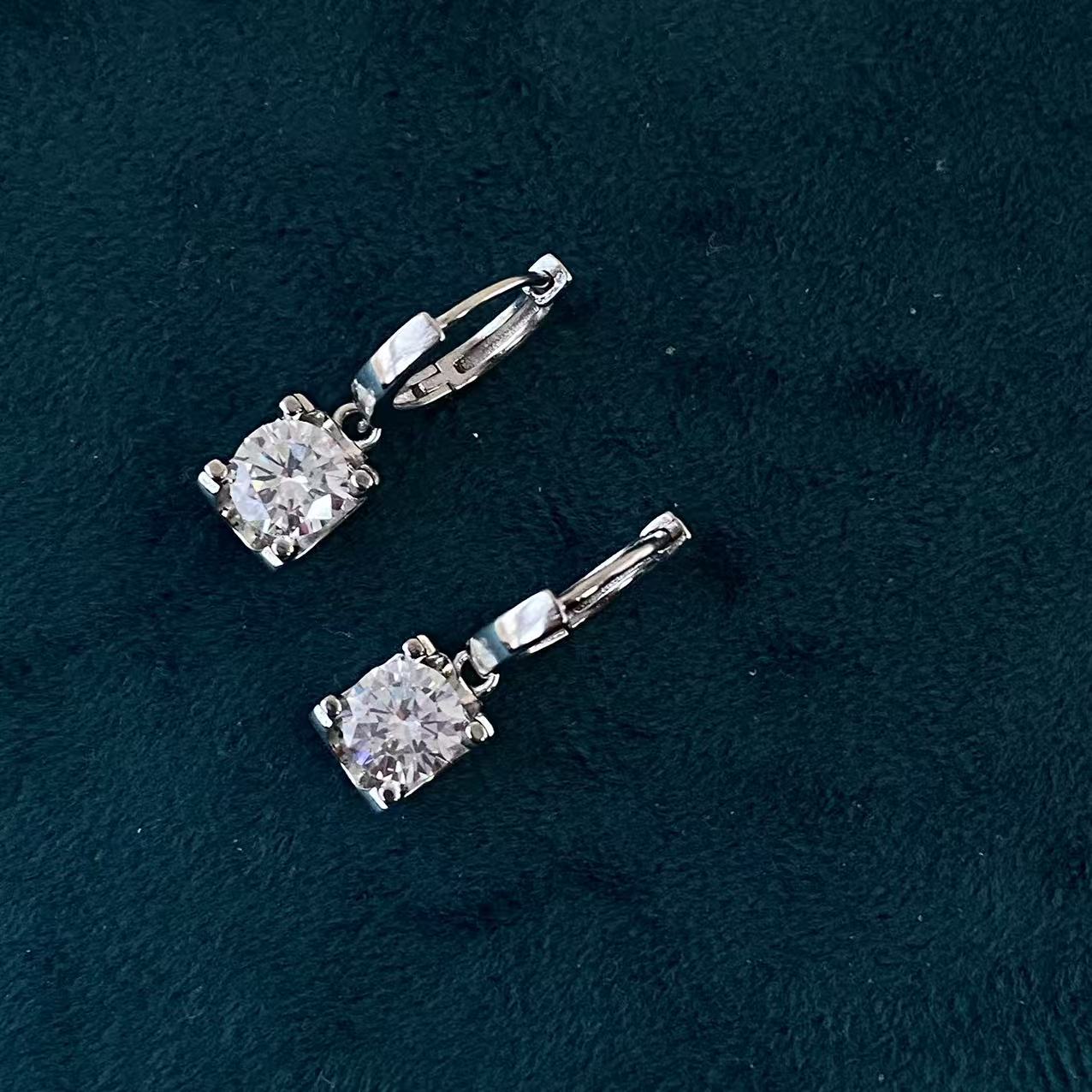  《D·R甄选》A2-14素牛头耳扣款1CT白耳扣