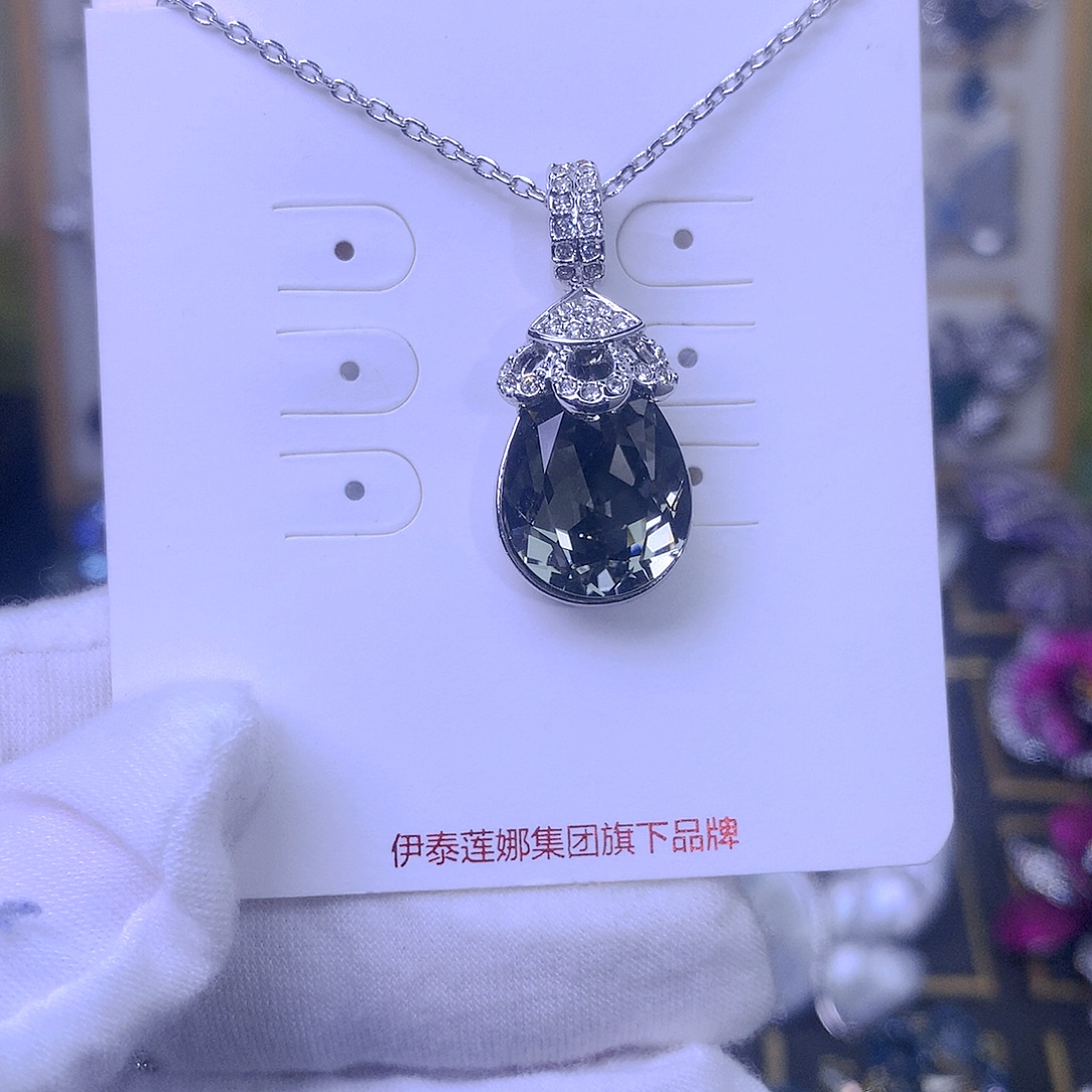 合成立方氧化锆铜施华项链