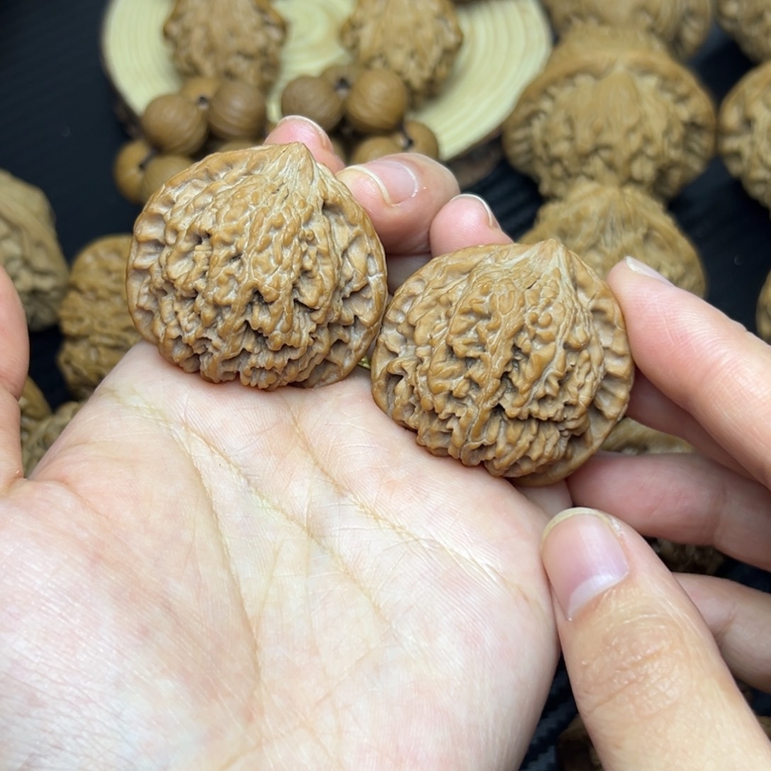 把件文玩核桃满天星38+全品