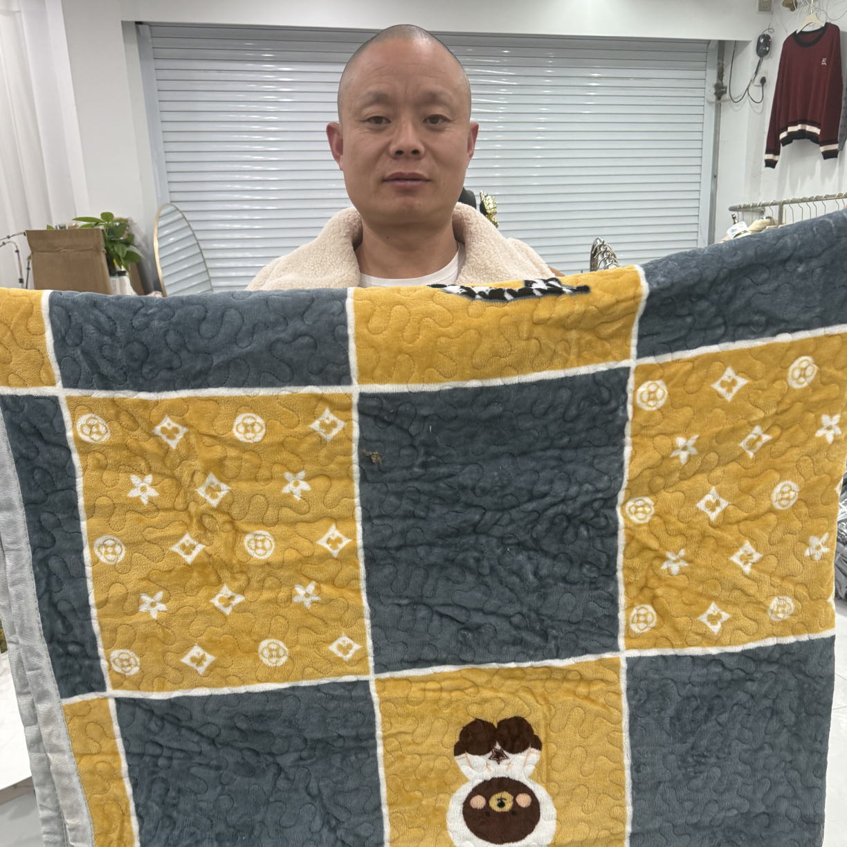 和尚推荐210加绒加厚夹棉床盖床垫