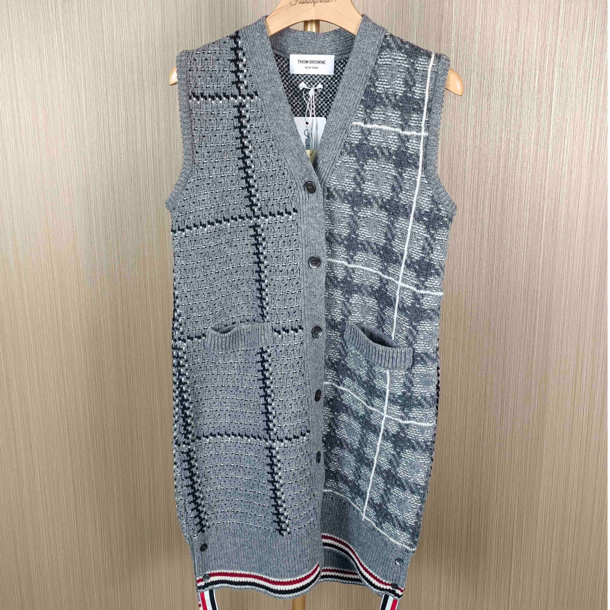99新 THOMBROWNE 灰色羊毛马甲 36 18081139