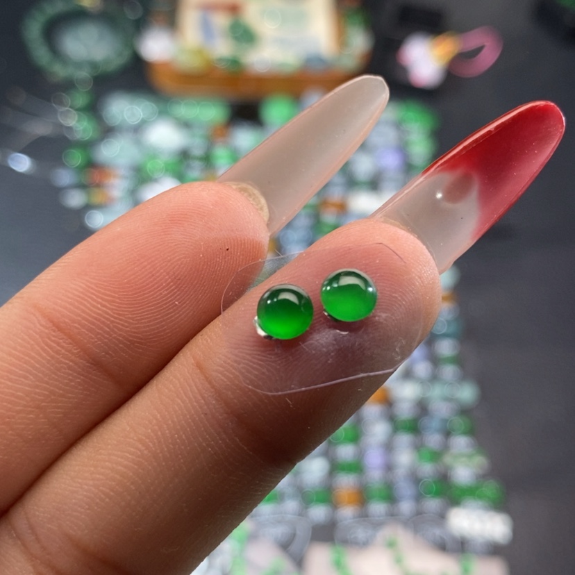 【闪购商品】翡翠挂件未镶嵌蛋