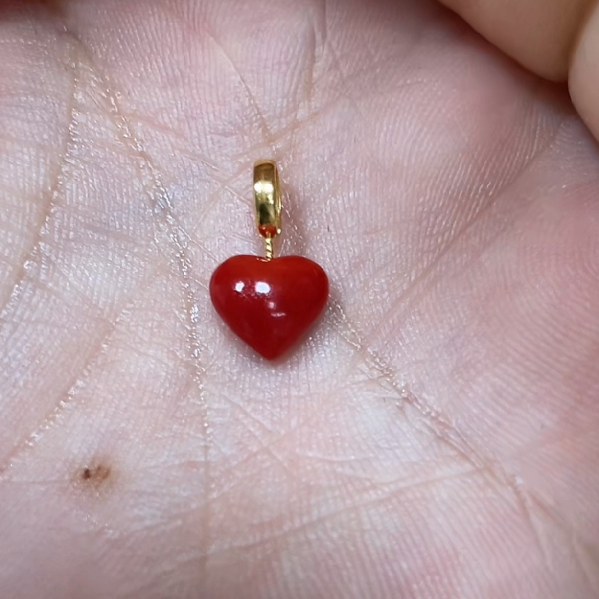 天然珊瑚爱心吊坠
