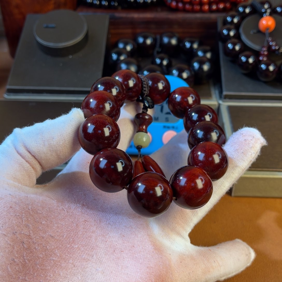 檀香紫檀（小叶紫檀）?****黑