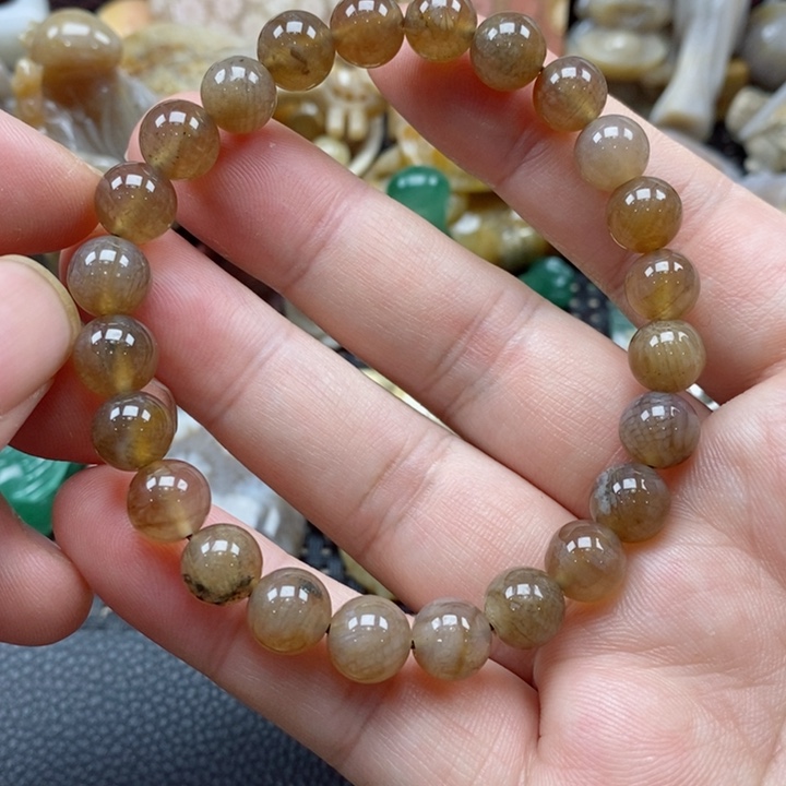 硅化珊瑚（珊瑚玉）颈饰未镶嵌