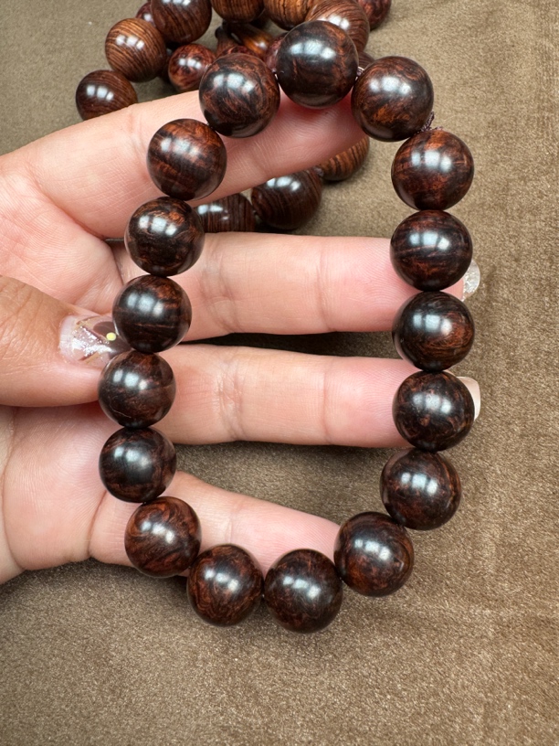 正宗黄花梨1.2手串