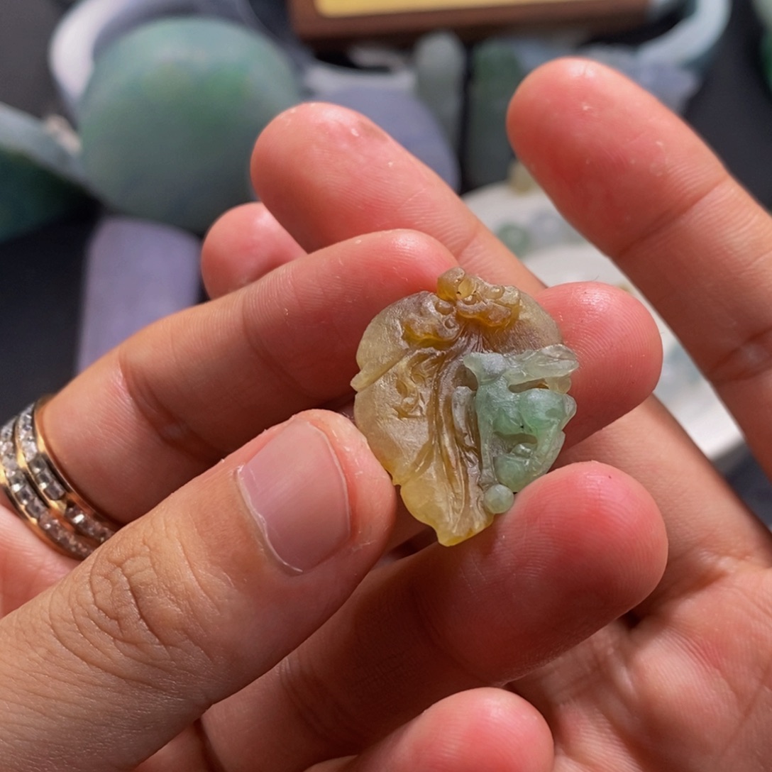 未镶嵌定制翡翠S****）料子