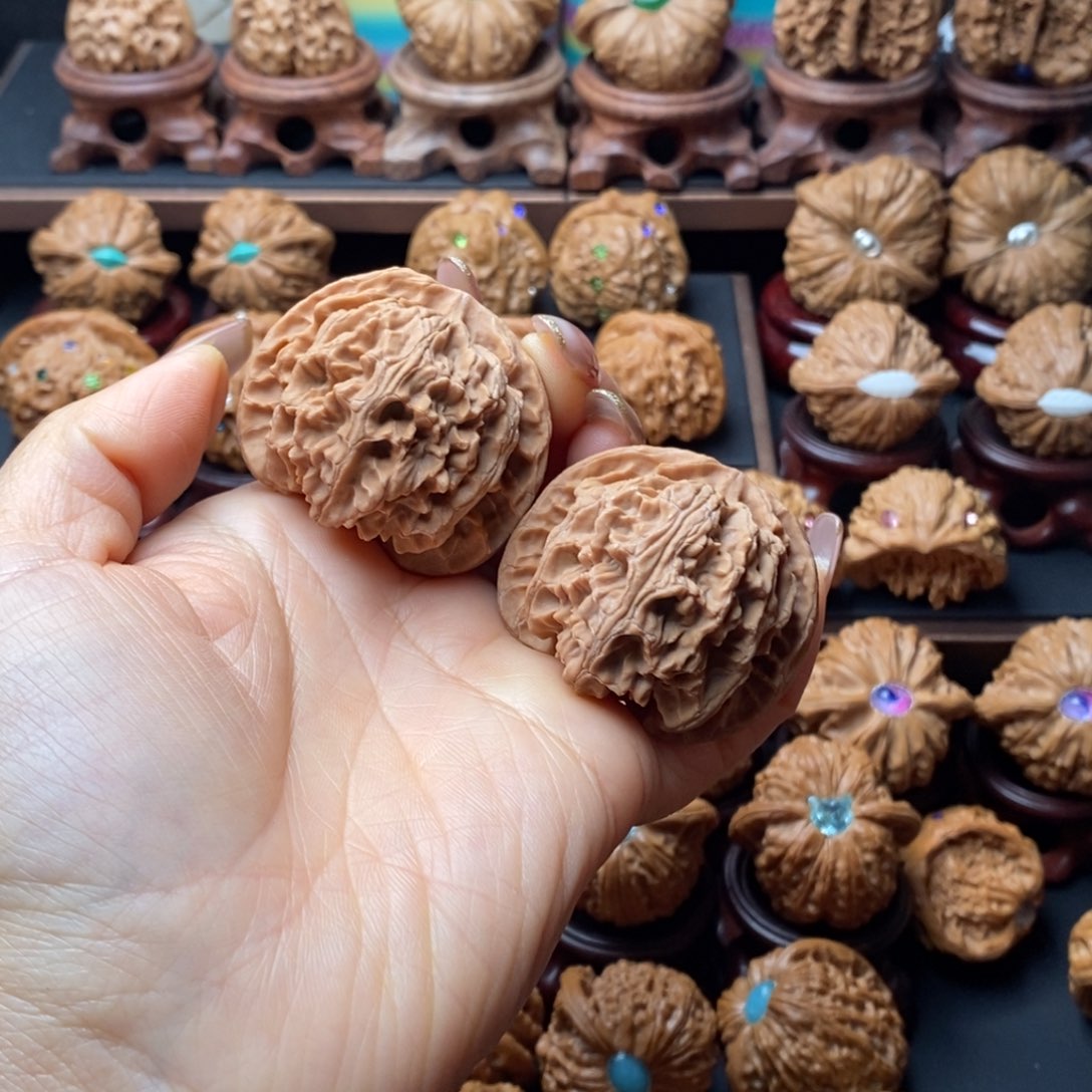 吊坠文玩核桃苹果园