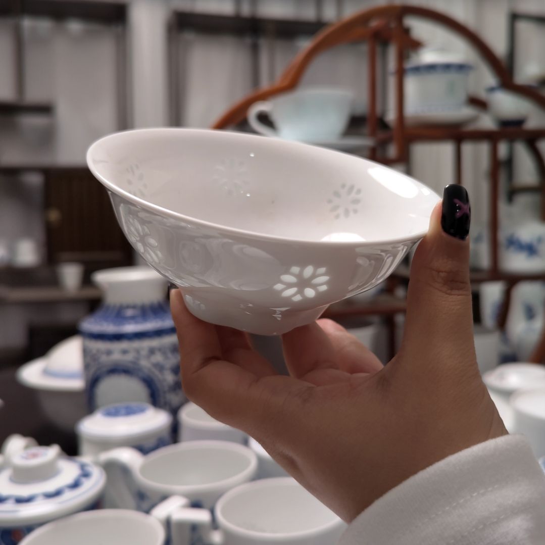 陶瓷纯白繁花似锦饭碗一个