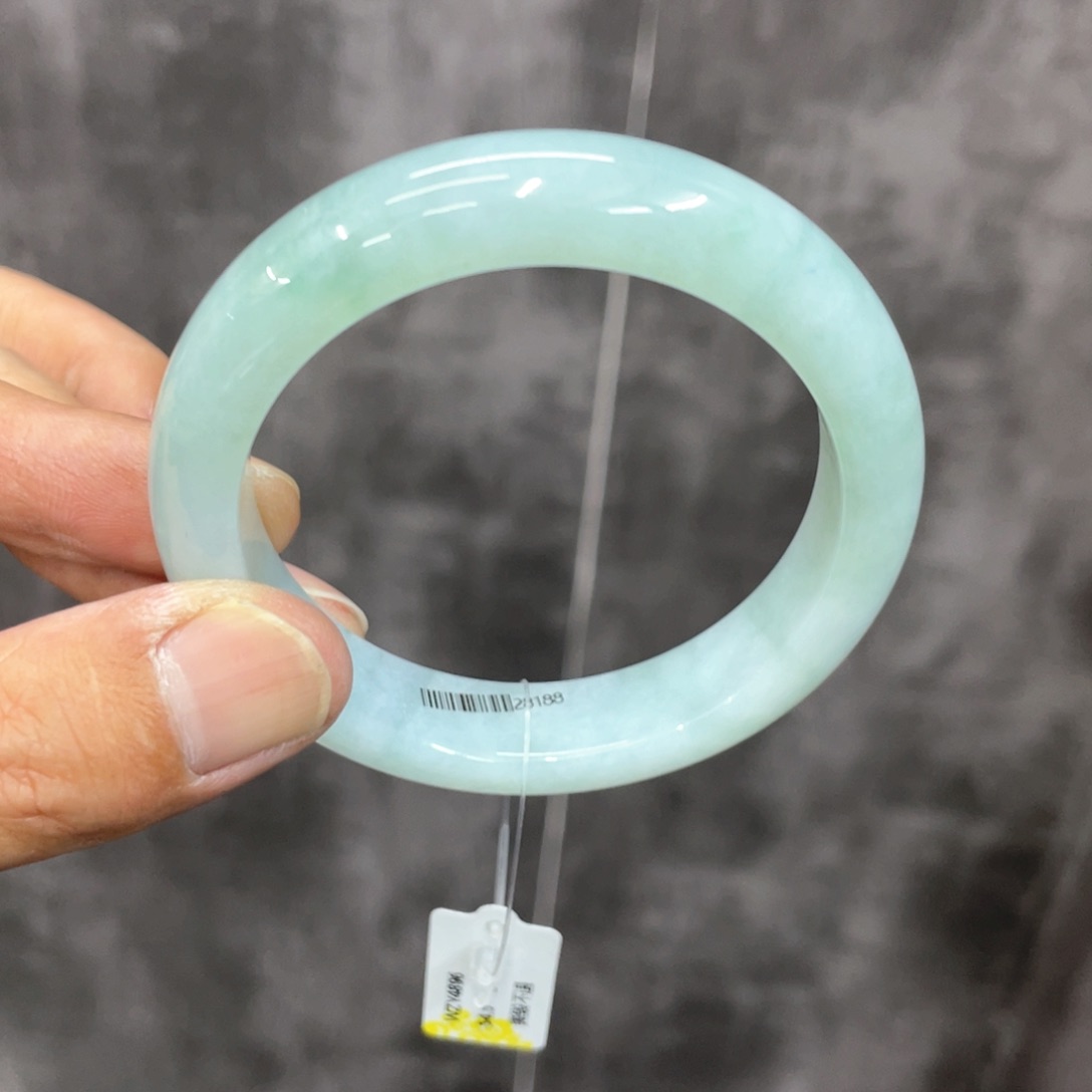 未镶嵌手镯翡翠手镯