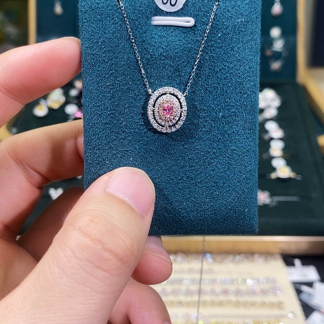 钻石颈饰18K金镶嵌项链