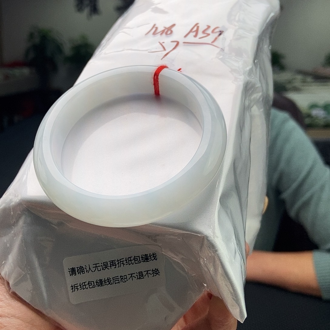 翡翠未镶嵌手镯拍一发一