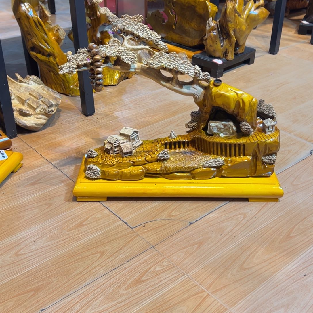 張***）金丝楠山水居家摆件