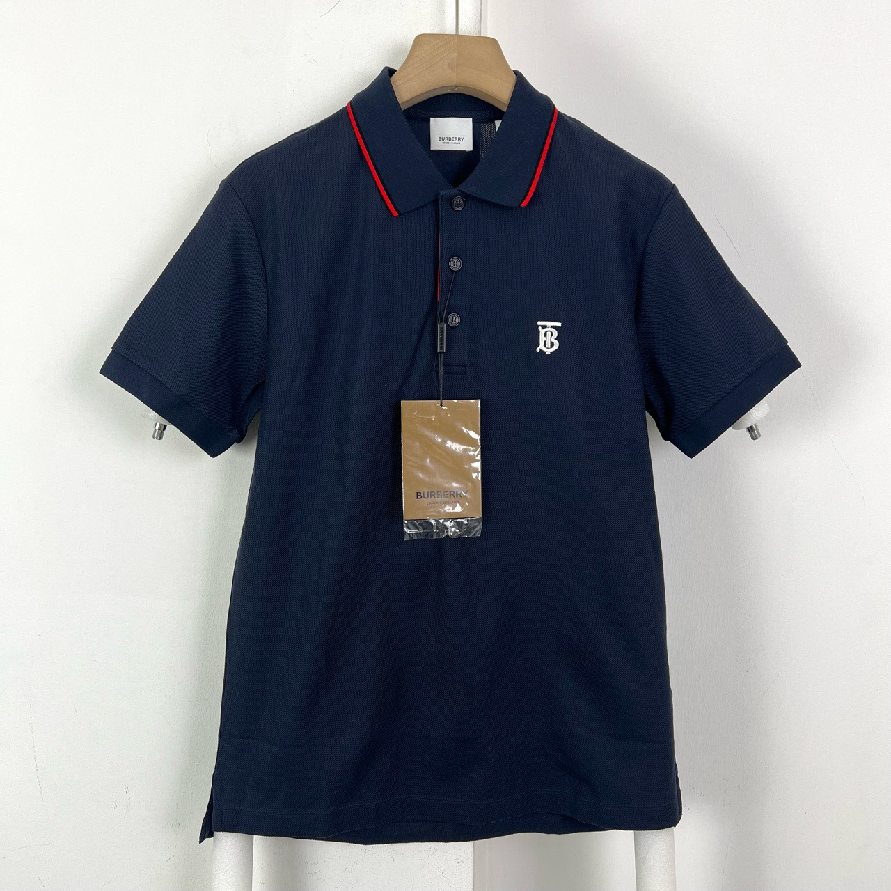 全新未使用 BURBERRY/博柏利 polo短袖/s码/全新带吊/编码10381