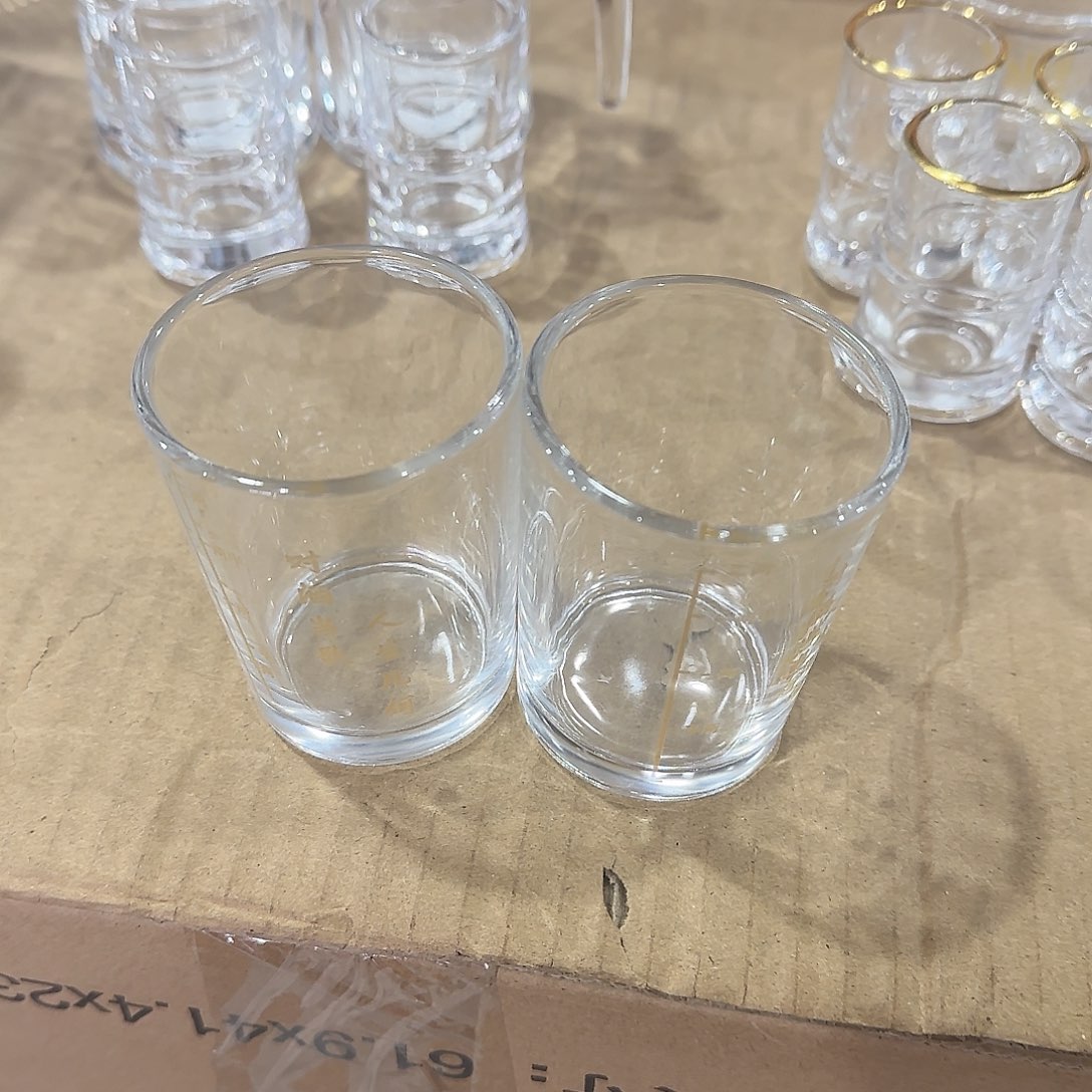 水晶玻璃无盖款八只杯子