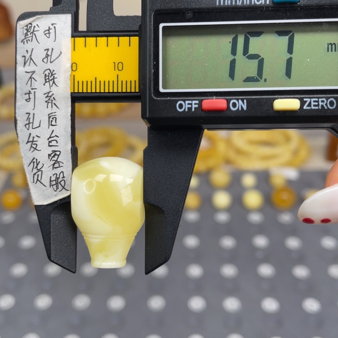 琥珀未镶嵌裸石109