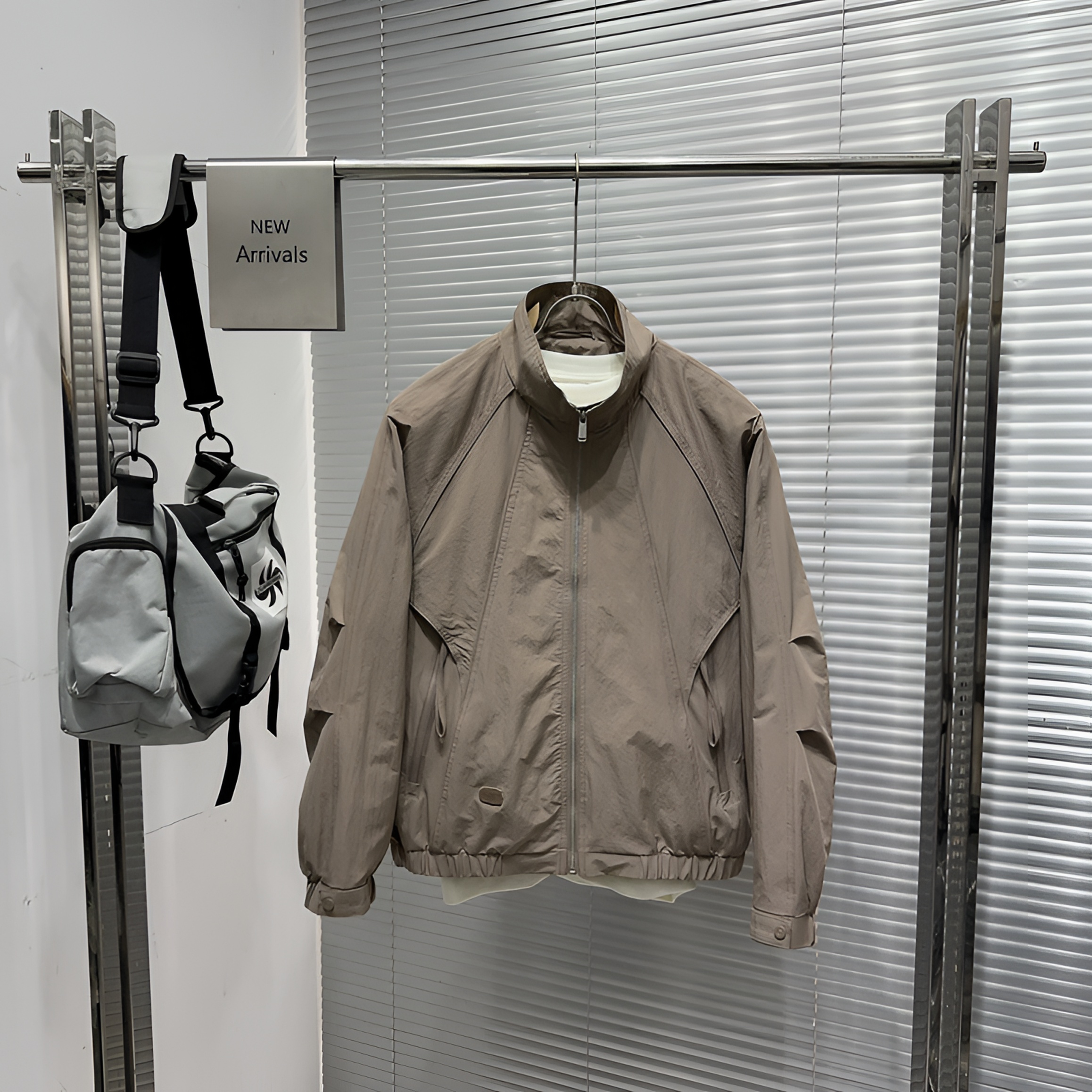 2506春季新款立领简约宽松夹克百搭男士潮流外套上衣日系工装外套