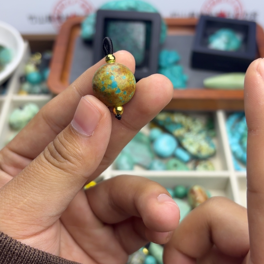 南红玛瑙未镶嵌绿松石