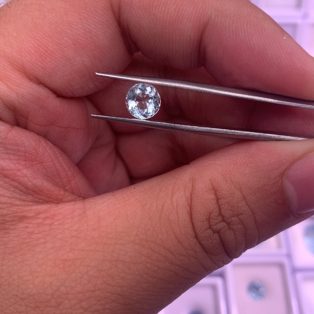 海蓝宝石裸石未镶嵌1.25