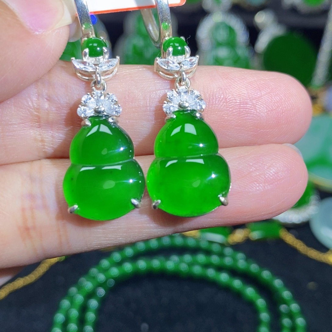翡翠耳饰银S925镶嵌天然翡翠