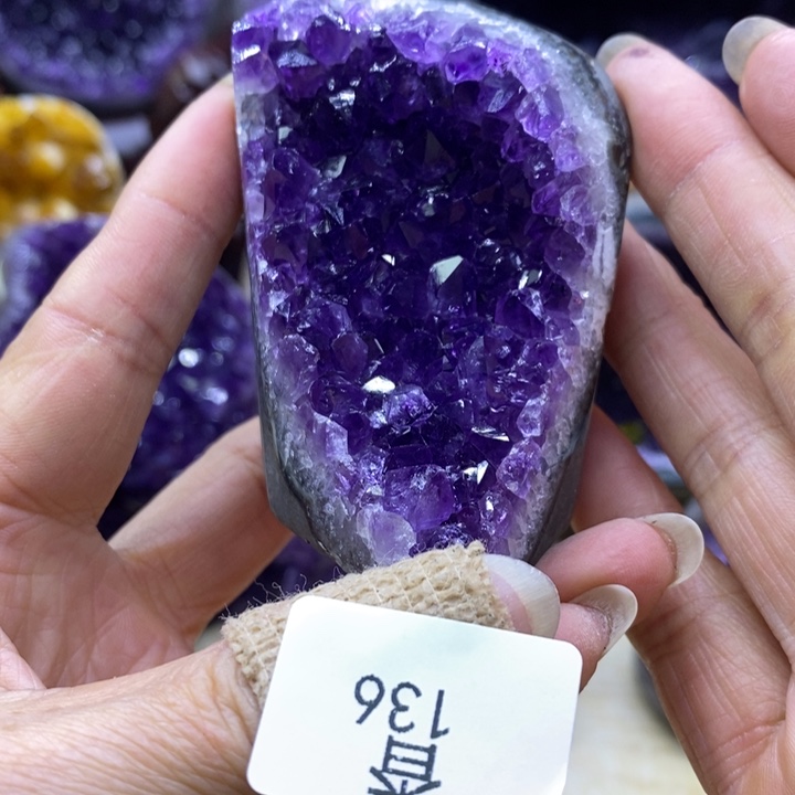 水晶大型摆件（非配饰）未镶嵌