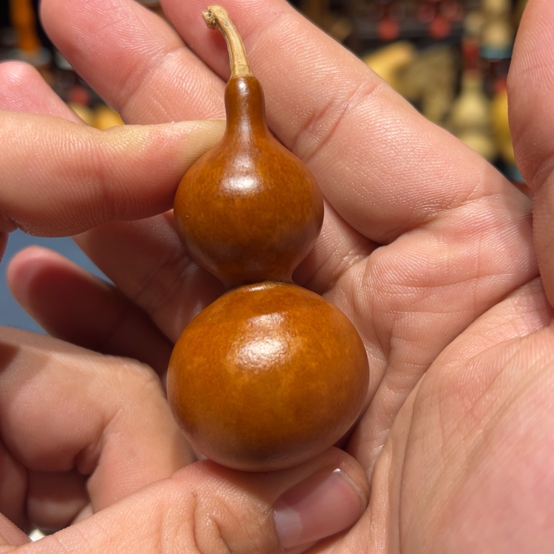 陈***张大叶紫檀（黑酸枝木类）